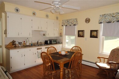 971 Cass Ave unit 1R, Woonsocket, RI 02895 - photo 3