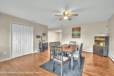 11-DINING ROOM