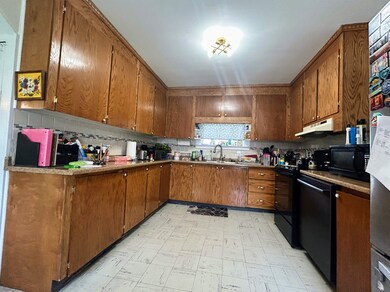513 Giddings St, Springfield, VT 05150 - photo 4