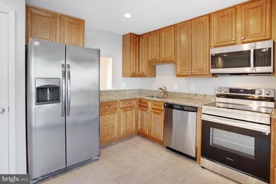 16202 Taconic Cir, Dumfries, VA 22025 - photo 7