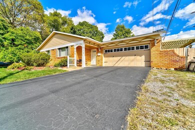 4904 Tamarack Blvd, Columbus, OH 43229 - photo 2