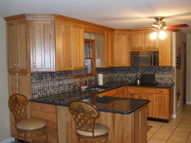 Kitchen with Breakfast Bar