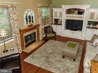 54 Edgemont Ln, Langhorne, PA 19047 - photo 7