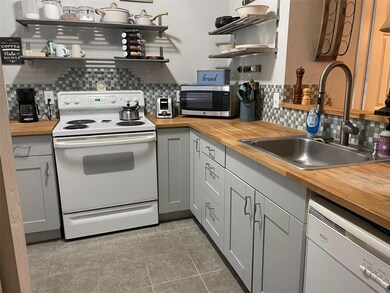 4602 SW 45th Ln, Gainesville, FL 32608 - photo 5