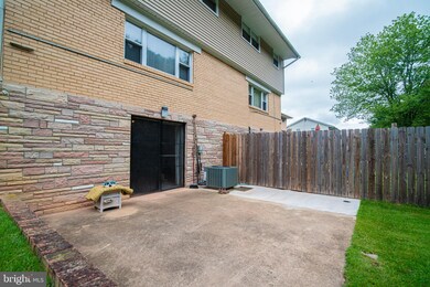 727 Carrington Place, Capitol Heights, MD 20743 - photo 3