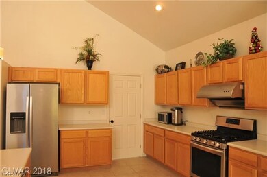 2943 Branch Creek Ct, Las Vegas, NV 89135 - photo 3