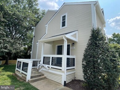 12900 Grays Pointe Rd unit 12900C, Fairfax, VA 22033 - photo 3