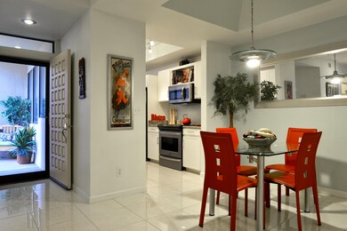 Entry, Dining & Kitchen