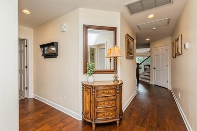 51_1056LakeWayDr_2100_FlexMLS800x600_800