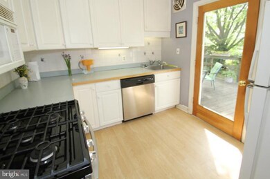 3129 Jennings Rd, Kensington, MD 20895 - photo 6