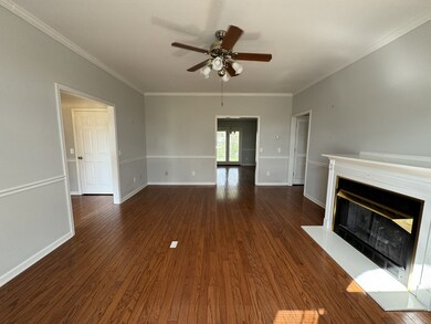 227 Megan Cir, Shelbyville, TN 37160 - photo 4