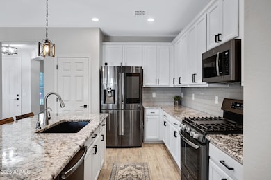 1364 W Spine Tree Ave-16