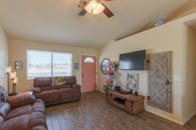 Living Room (2)-FULL