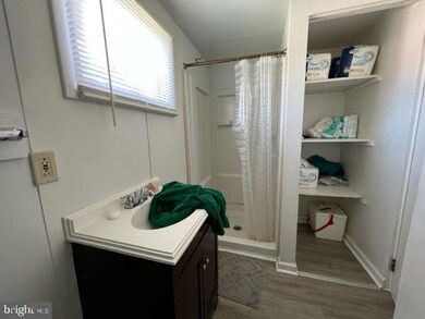 423 E 9th St, Wilmington, DE 19801 - photo 6