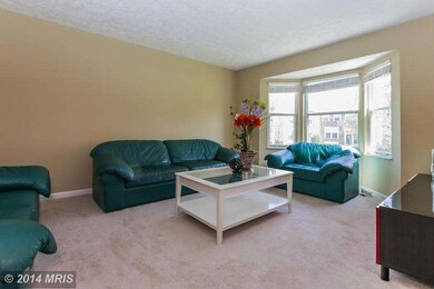 3705 Mazewood Ln, Fairfax, VA 22033 - photo 4