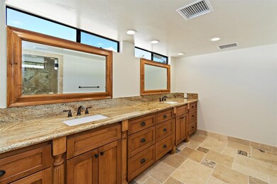 17-Master Bathroom