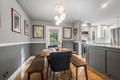 1811 Laurel Ave, Evanston, IL 60201 - photo 7