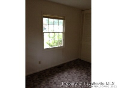 735 Wiltshire Rd, Fayetteville, NC 28314 - photo 4