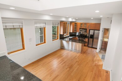 921 N Honore St unit C, Chicago, IL 60622 - photo 6