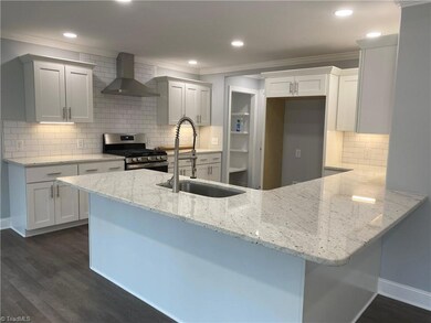 1932 Wisteria Ln, Asheboro, NC 27205 - photo 4