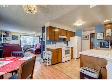 215 S Everest Rd, Newberg, OR 97132 - photo 6