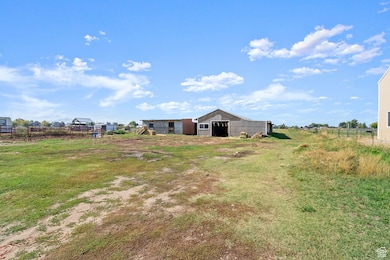 477 N 4500 W, Clearfield, UT 84015 - photo 4