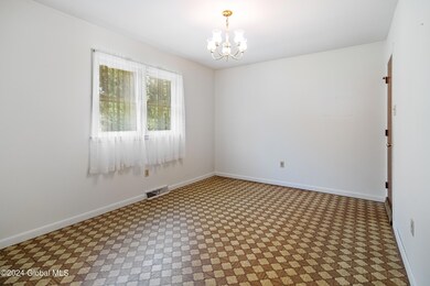 4 Verdi Blvd, Latham, NY 12110 - photo 4