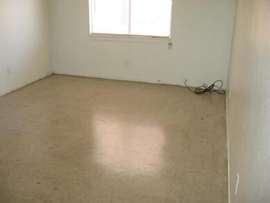 2533 Mckinley Ave unit A, El Paso, TX 79930 - photo 6