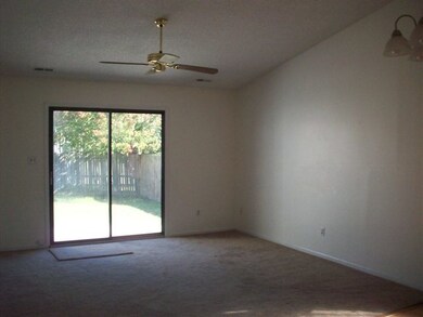 107 Creekview Dr, Jacksonville, NC 28540 - photo 3