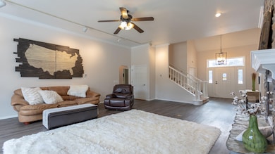 MerriLee Valentine - 05.Main Floor Livin