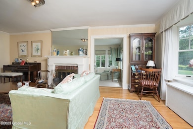 25 Sunnyside Rd, Schenectady, NY 12302 - photo 4