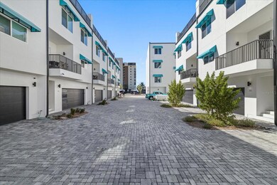 15405 Gulf Blvd unit B2, Madeira Beach, FL 33708 - photo 4