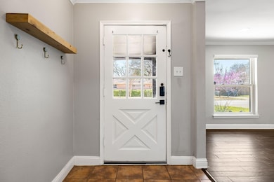 6915 Bucknell Dr, Dallas, TX 75214 - photo 3