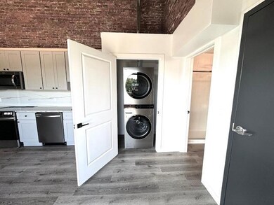 810 Monocacy St unit 501, Bethlehem, PA 18018 - photo 3