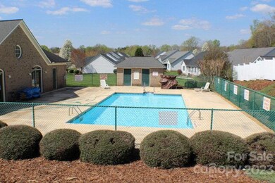 1002 Hidden Creek Cir, Salisbury, NC 28147 - photo 3