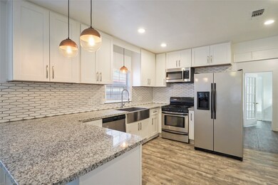 4212 Siegel St, Houston, TX 77009 - photo 4