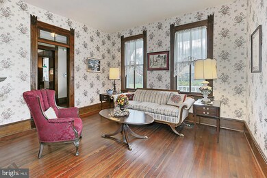 9331 Old Burke Lake Rd, Burke, VA 22015 - photo 5