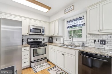 10621 Cobblestone Dr, Spotsylvania, VA 22553 - photo 4