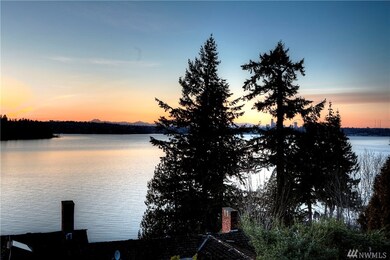 4721 Forest Ave SE, Mercer Island, WA 98040 - photo 2