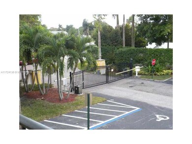 216 Meadows Cir, Boynton Beach, FL 33436 - photo 2