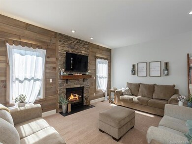 177 Hidden Knoll Dr, Hendersonville, NC 28792 - photo 5