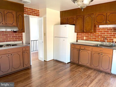 5009 Portsmouth Rd, Fairfax, VA 22032 - photo 6