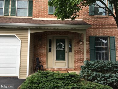 1467 Dayspring Dr, Allentown, PA 18106 - photo 3