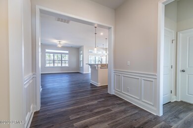 5 Foyer