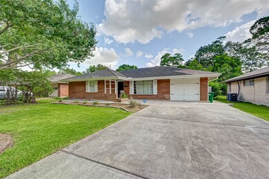 2203 Nina Lee Ln, Houston, TX 77018 - photo 2