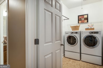 6865 Fletcher Dr, Winston, GA 30187 - photo 4