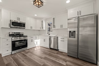 106 Barnes St, New Britain, CT 06052 - photo 3