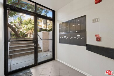 132 S Clark Dr, Los Angeles, CA 90048 - photo 3