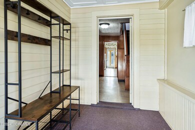 Entry/ Mudroom