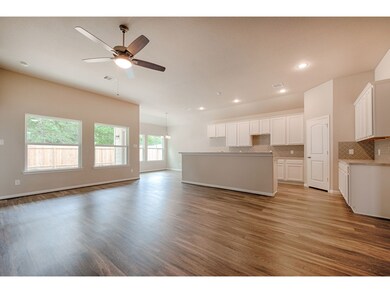 20017 Swinley Forest Dr, Cleveland, TX 77327 - photo 2
